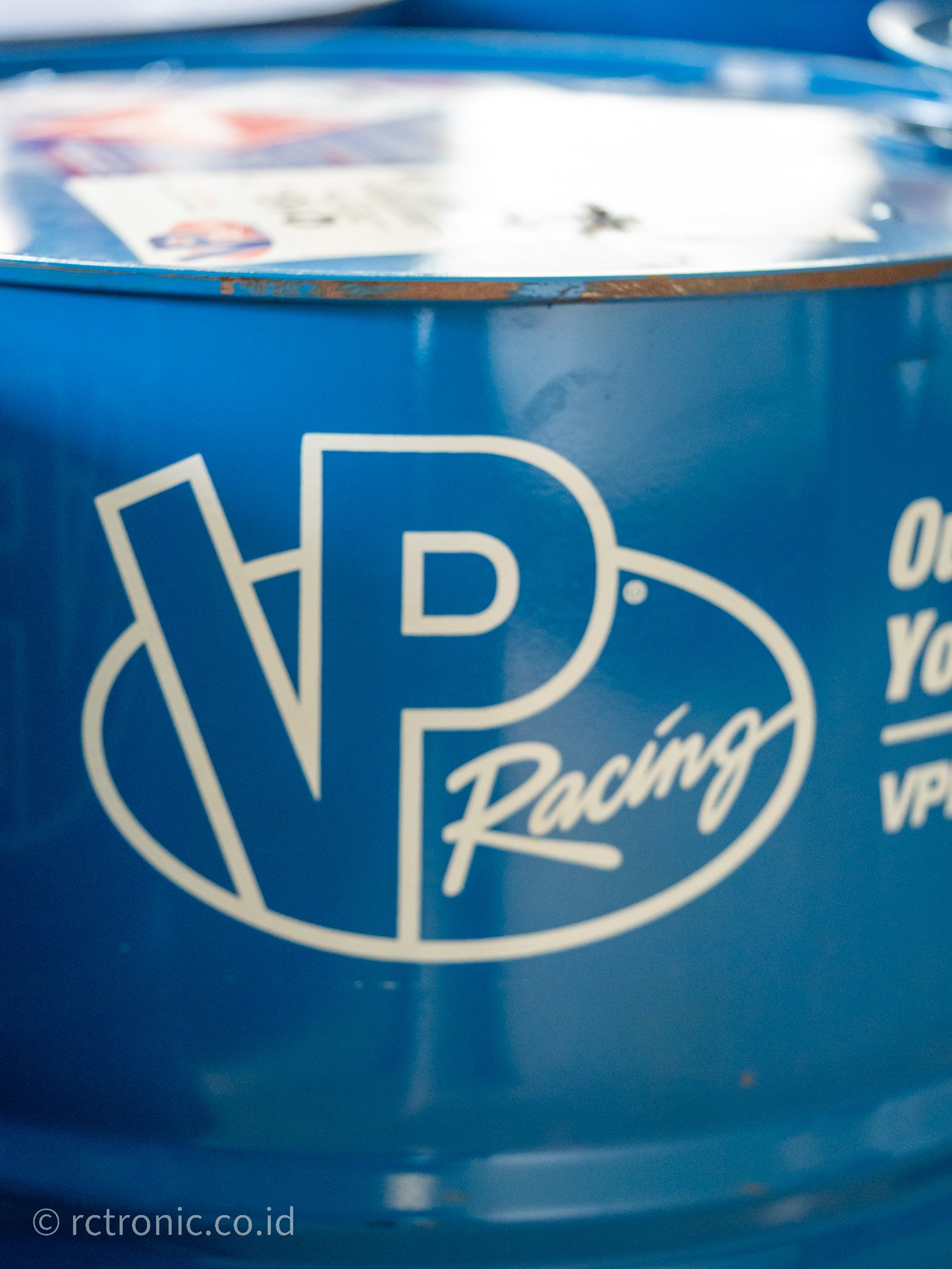 vp racing q16 drum 204 liter vp racing q16 drum 204 liter